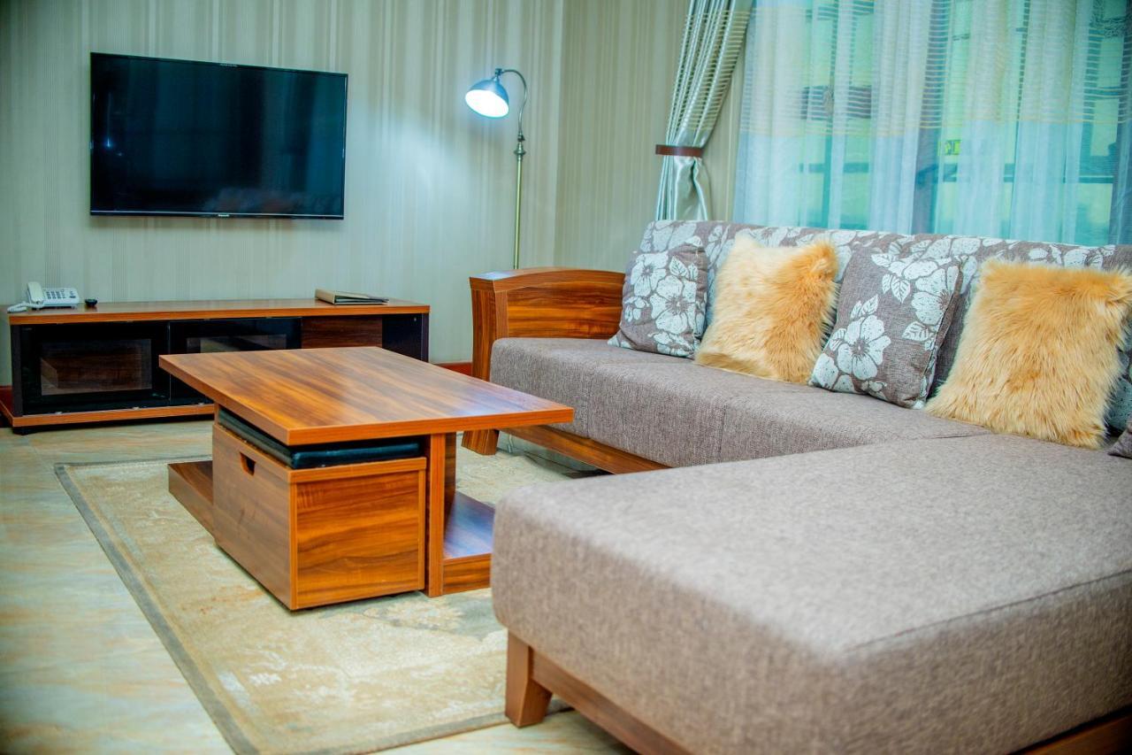 Hera Hotel 坎帕拉 外观 照片