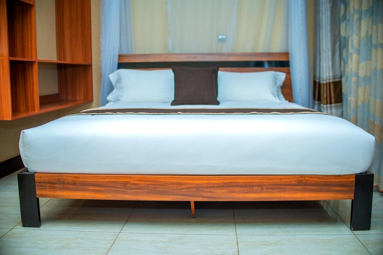 Hera Hotel 坎帕拉 外观 照片