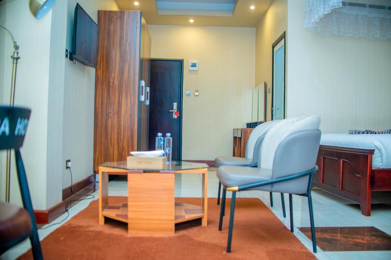 Hera Hotel 坎帕拉 外观 照片