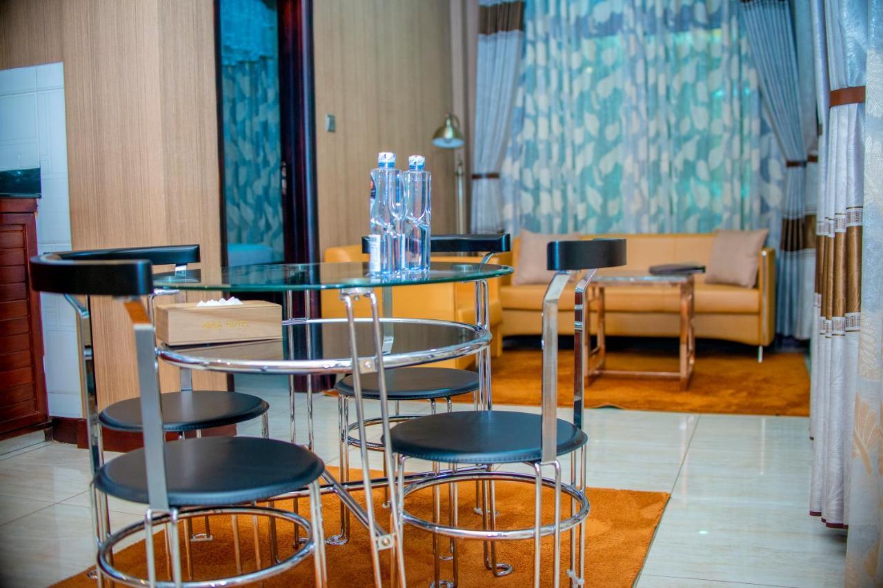 Hera Hotel 坎帕拉 外观 照片